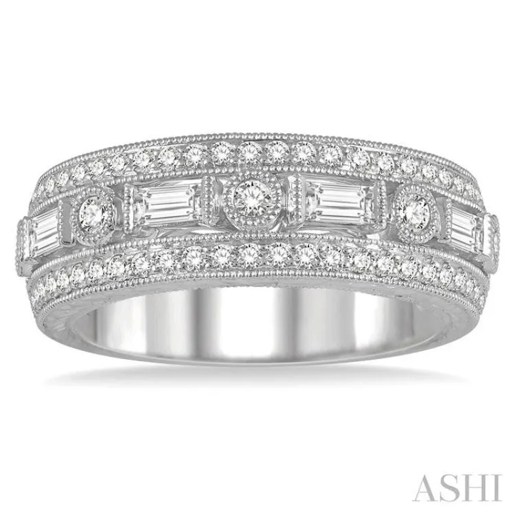 3/4 Ctw Diamond Fashion ring in 14K White Gold