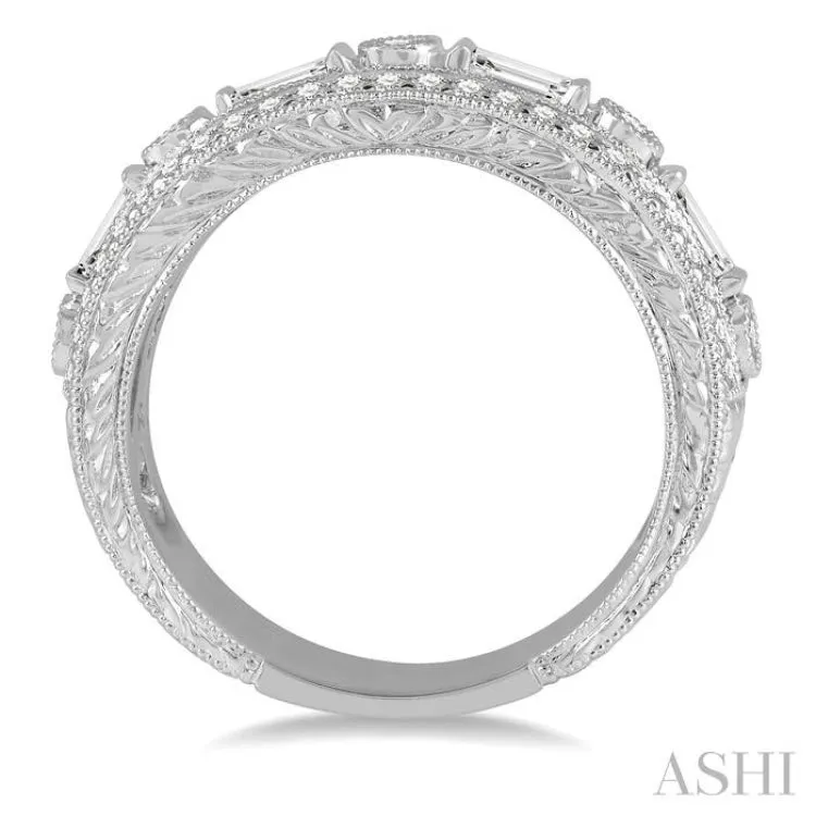 3/4 Ctw Diamond Fashion ring in 14K White Gold