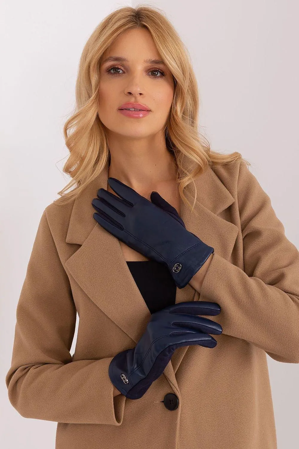 AT Gloves model 191103