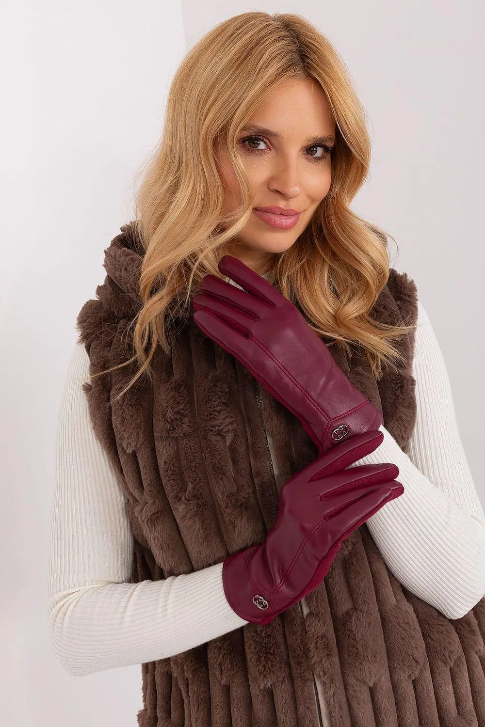 AT Gloves model 191103