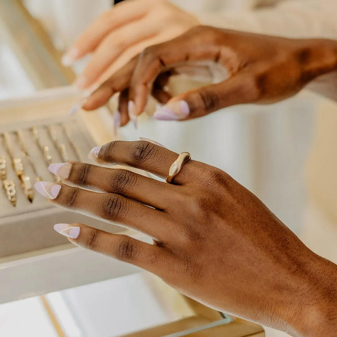 Solid Gold Wavy Ring